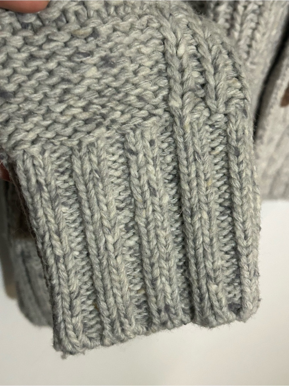 NWT Banana Republic Men’s Wool Blend Shawl Collar Toggle Cardigan Grey M - Picture 7 of 10